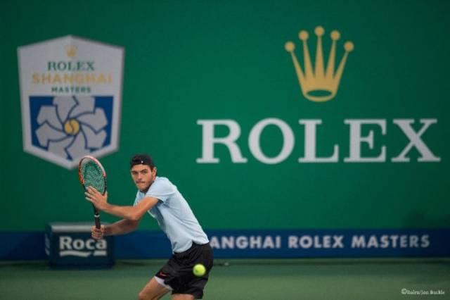 她们不仅以 她们不仅以