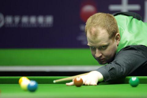 以其稳健的 以其稳健的