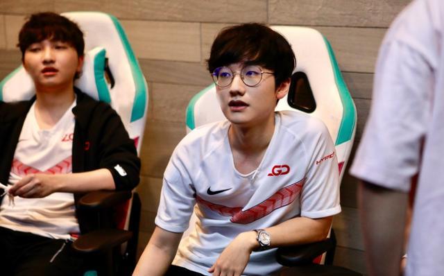 甚至配合数 甚至配合数